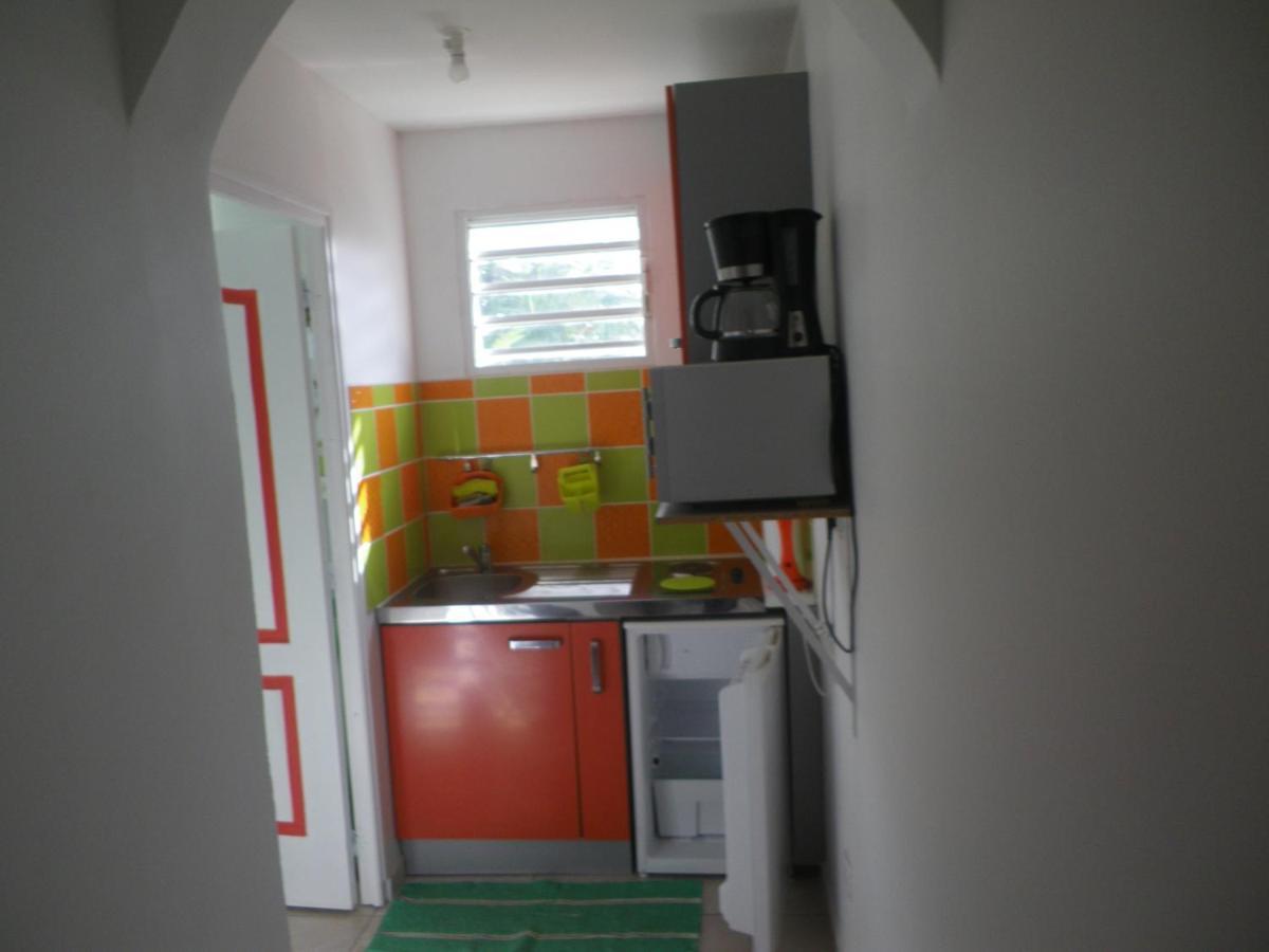 דירות Grand-Bourg  Immeuble Nebot מראה חיצוני תמונה
